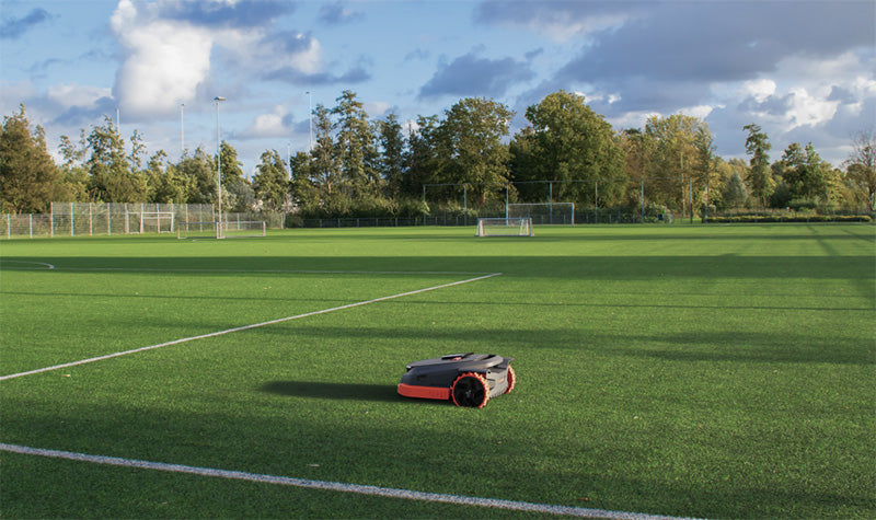 How to Choose the Best Robotic Lawn Mower for Large Lawns?